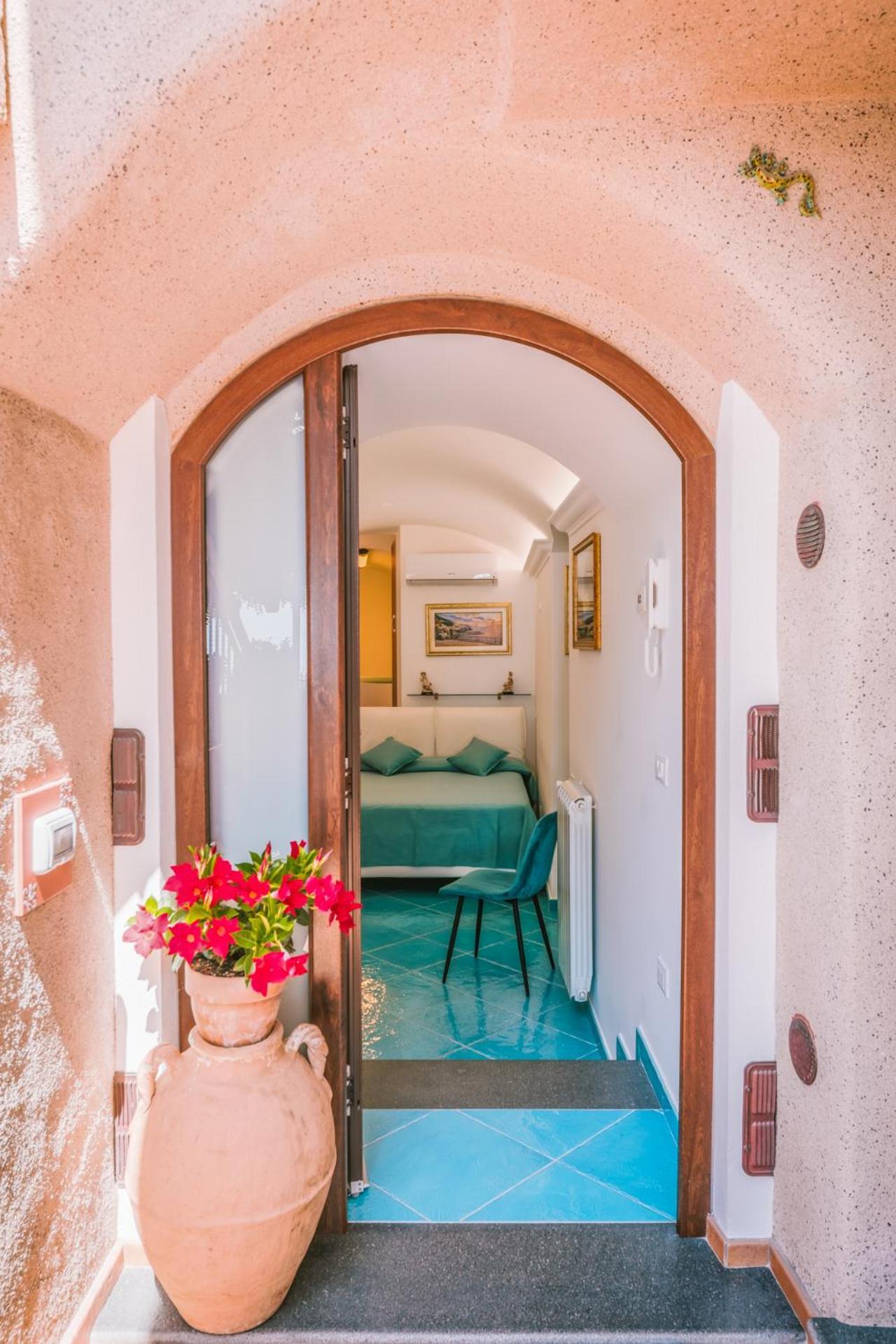 B&B Il Cortile Равелло Экстерьер фото