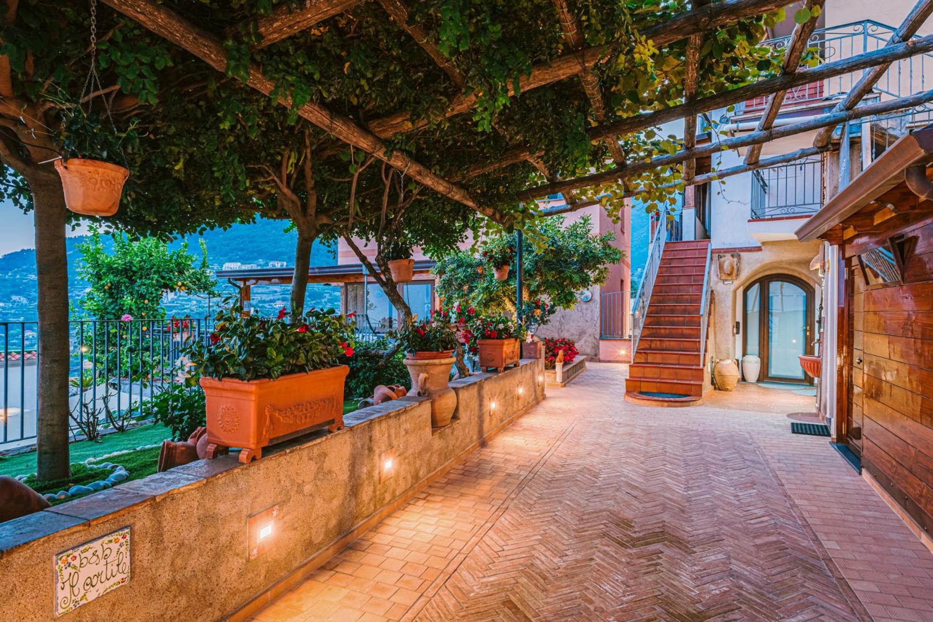 B&B Il Cortile Равелло Экстерьер фото